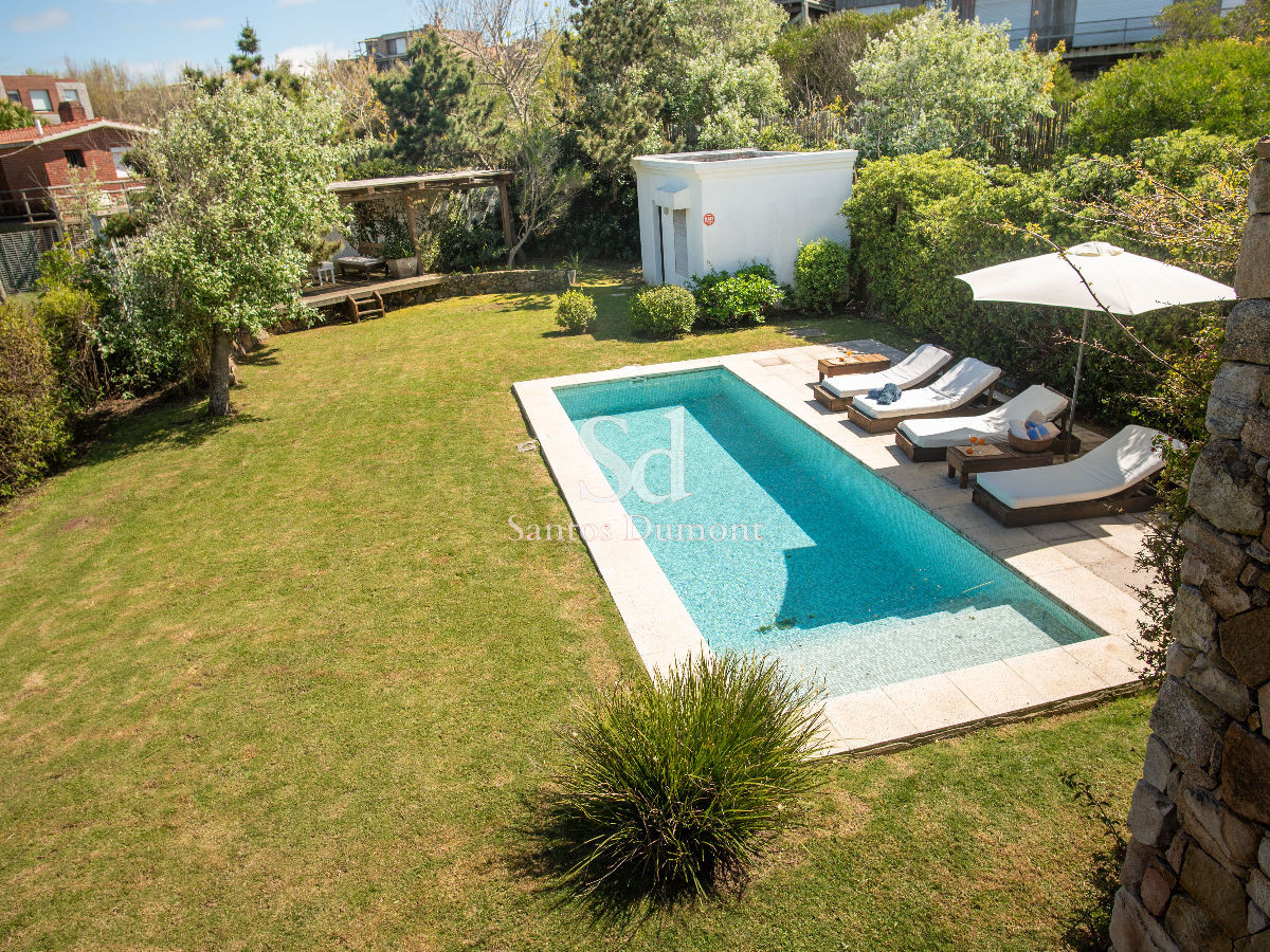 Casa ID.11878 - Espectacular casa - 4 dorms- frente al mar 