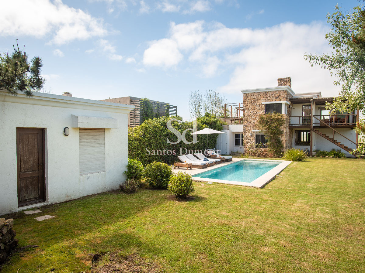 Casa ID.11878 - Espectacular casa - 4 dorms- frente al mar 