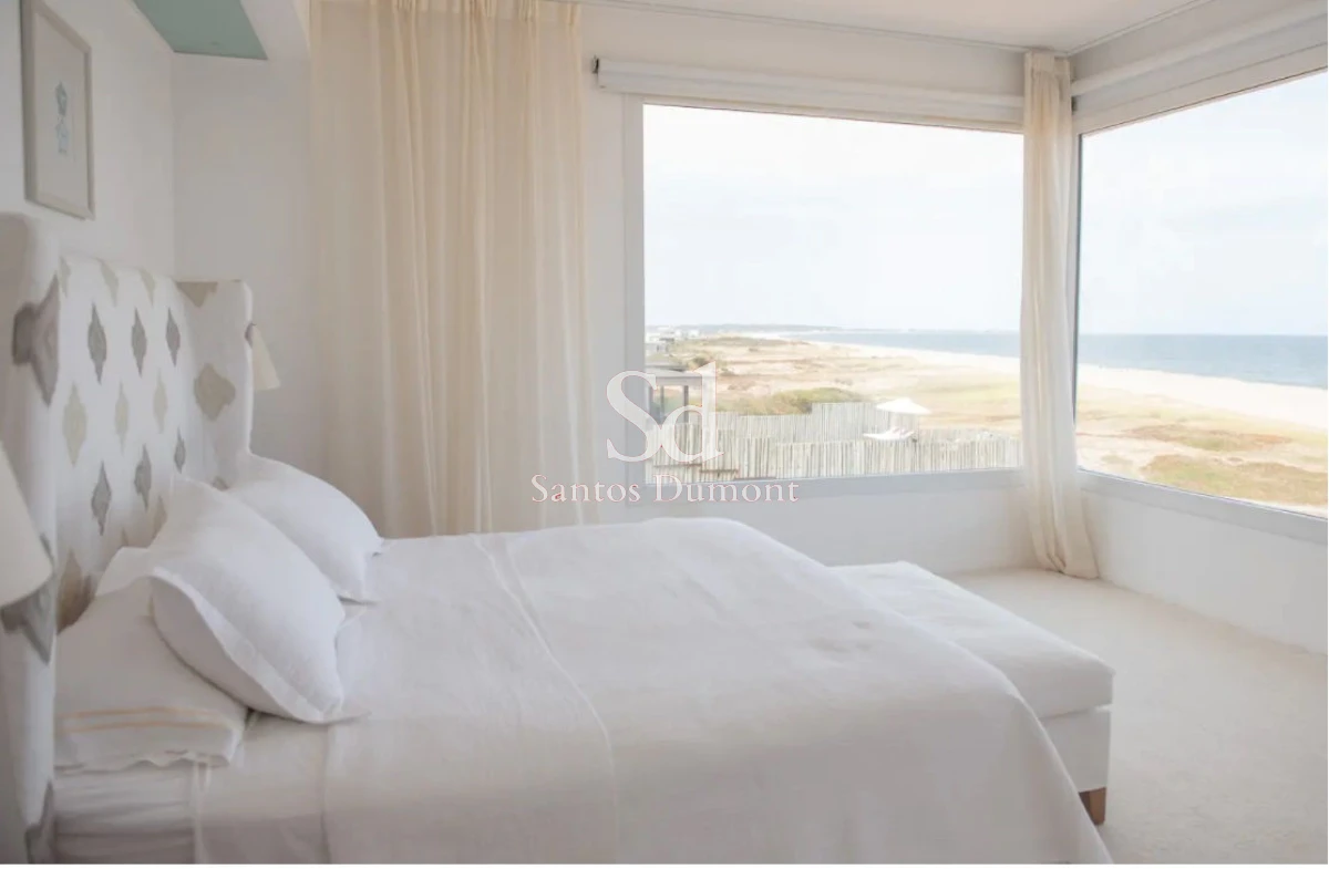 Casa ID.12011 - VENTA - ESPECTACULAR CASA SOBRE EL MAR, JOSE IGNACIO