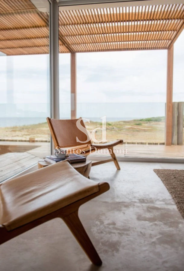 Casa ID.12011 - VENTA - ESPECTACULAR CASA SOBRE EL MAR, JOSE IGNACIO