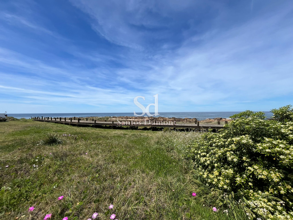 Casa ID.12381 - LA BARRA - LOTE UNICO CON EXCELENTE VISTA AL MAR
