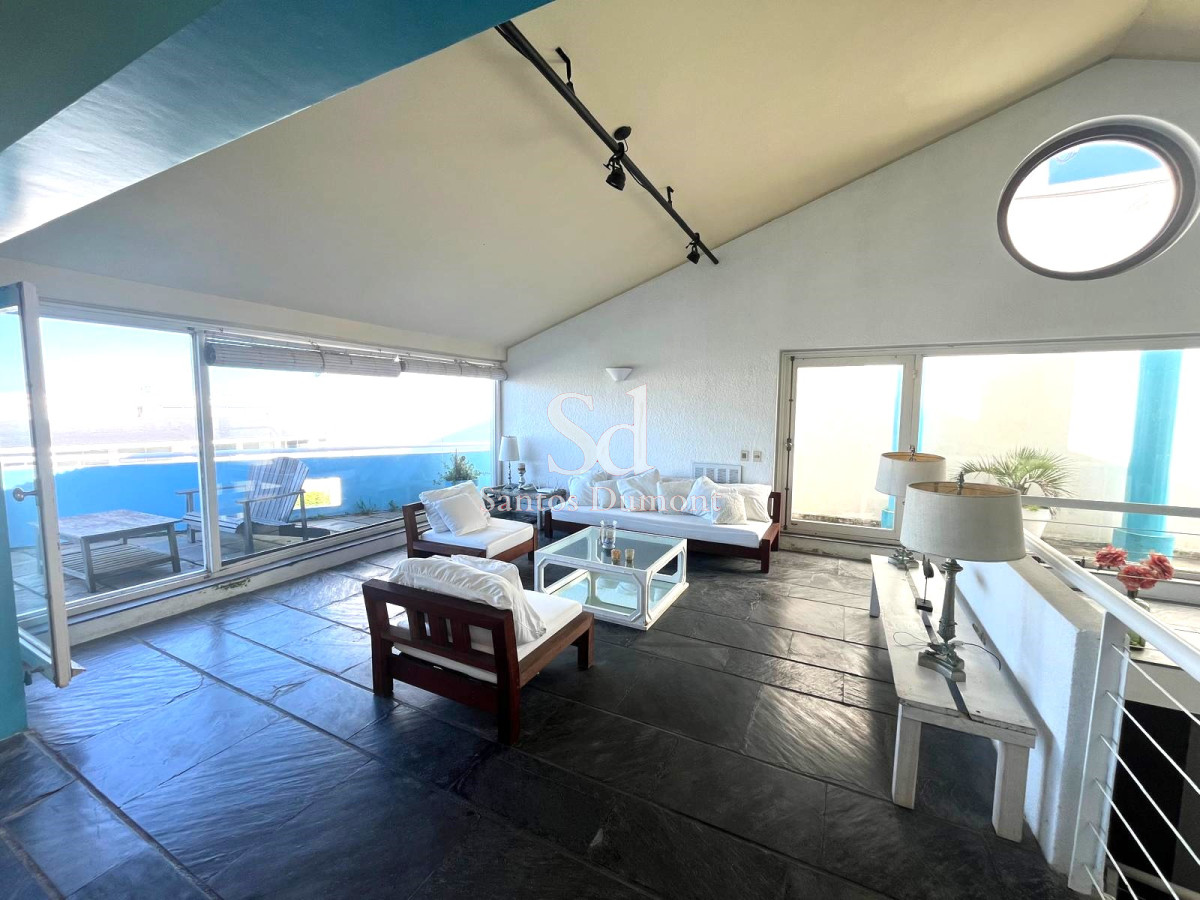 Casa ID.24519 - VENTA - ESPECTACULAR UBICACION