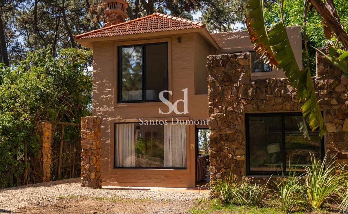 Casa ID.11936 - ALQUILER TEMPORAL - MONTOYA, EXCELENTE UBICACION