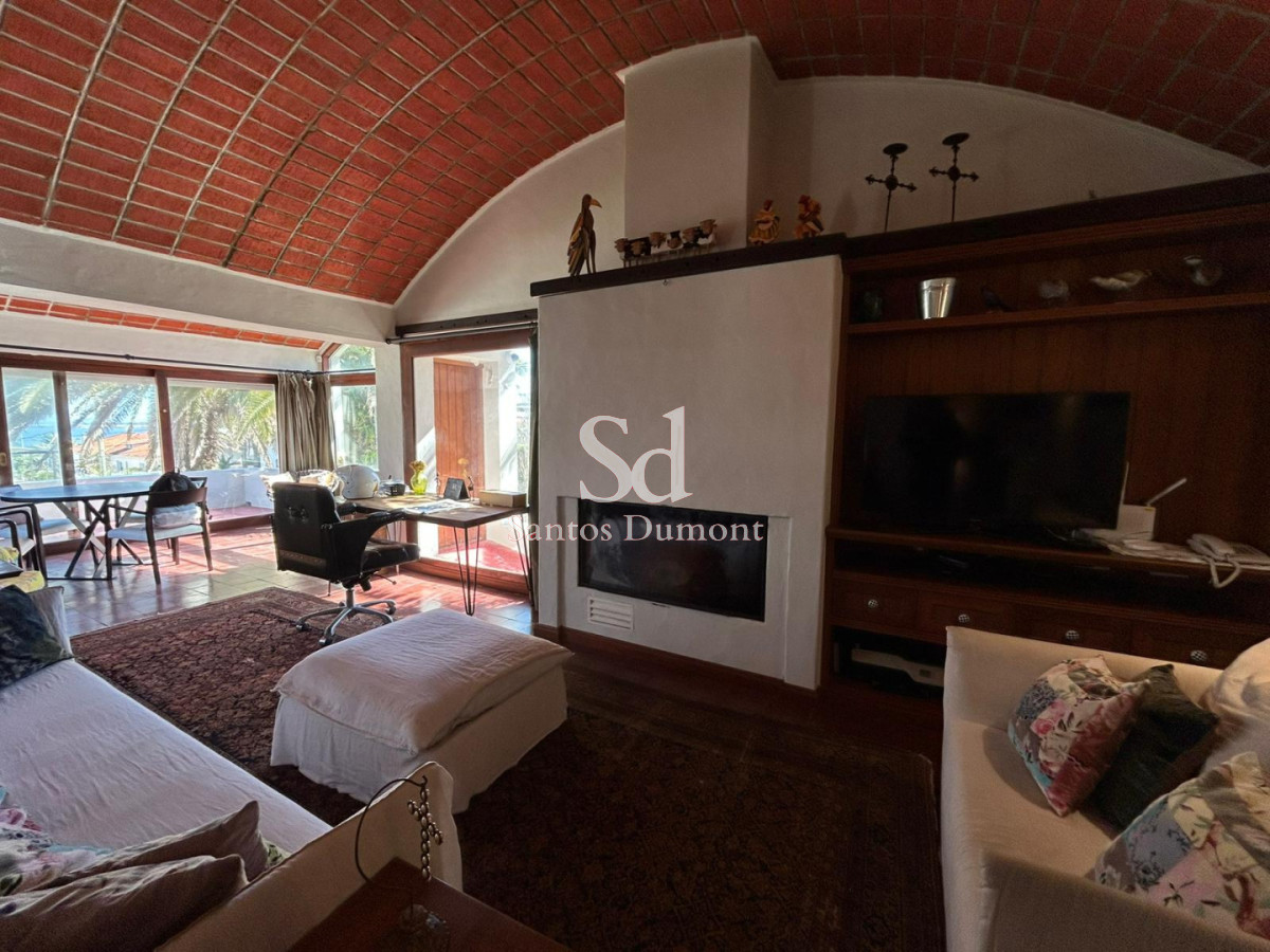 Casa ID.25854 - EN VENTA - Casa en zona Faro de Punta del Este a metros del Mar