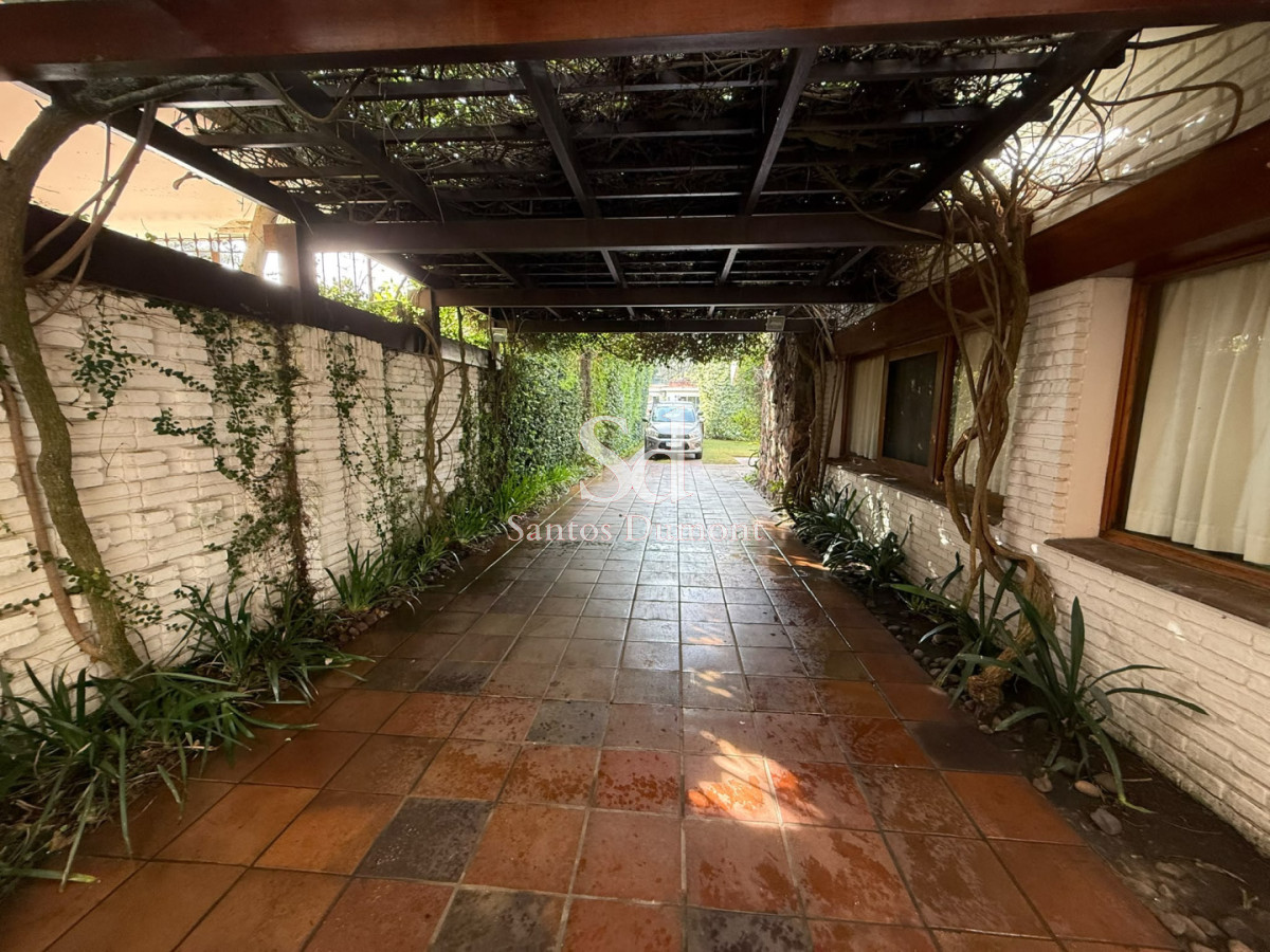 Casa ID.25788 - Venta Casa 5 dormitorios Punta del Este Playa Mansa
