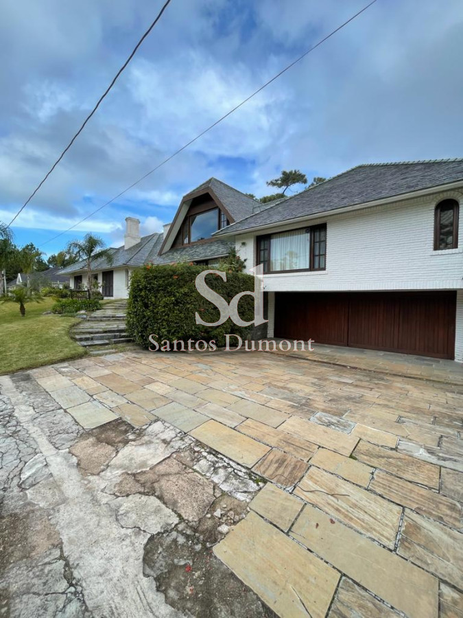 Casa ID.9716 - Casa en Venta 4 dormitorios Punta del Este
