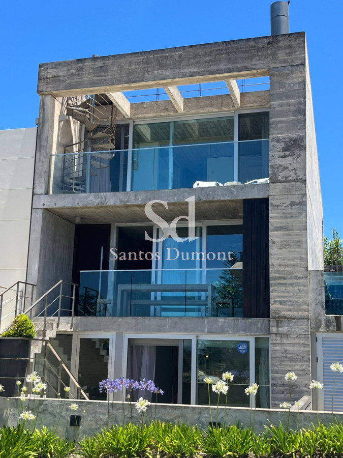 Casa ID.12261 - VENTA - ESPECTACULAR UBICACION, LA BARRA