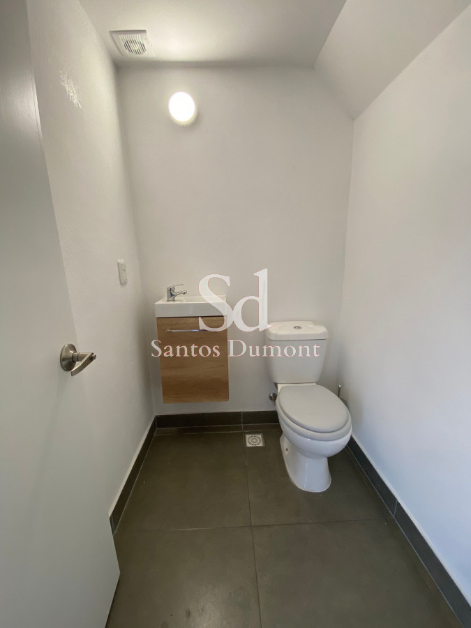 Casa ID.11911 - VENTA - EXCELENTE UBICACION
