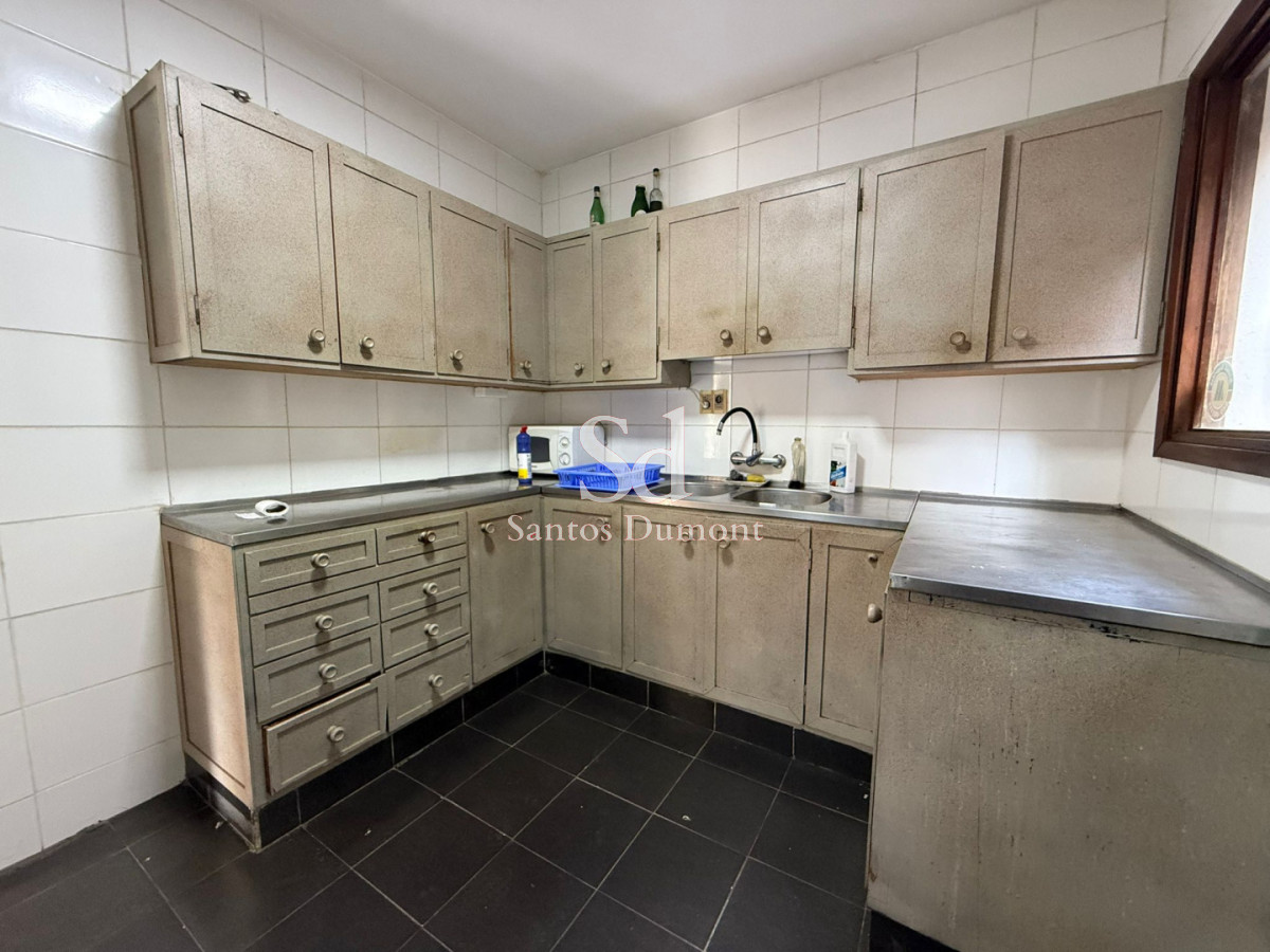 Casa ID.25724 - Casa en venta Playa Mansa, 5 dormitorios
