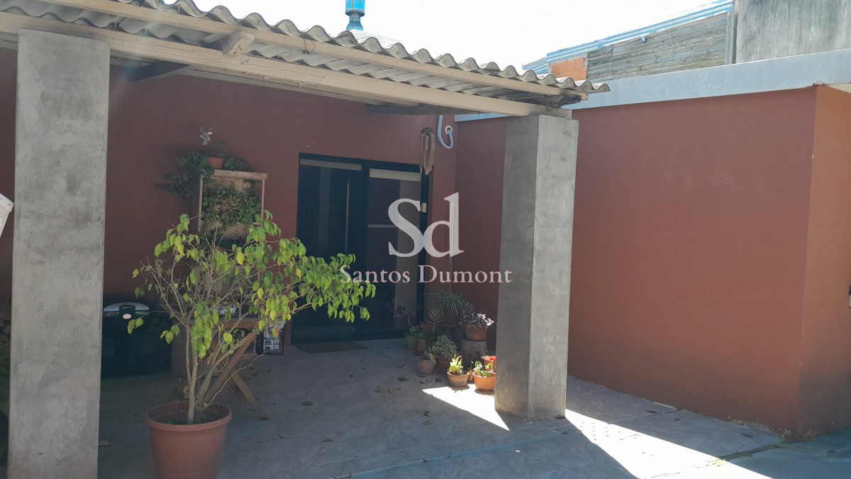 Casa ID.25003 - VENTA - EXCELENTE UBICACION