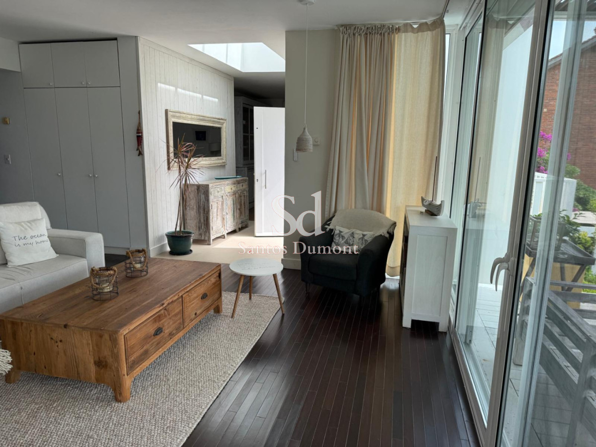 Casa ID.25536 - Venta Casa 4 dormitorios Lomo de la Ballena Punta del Este