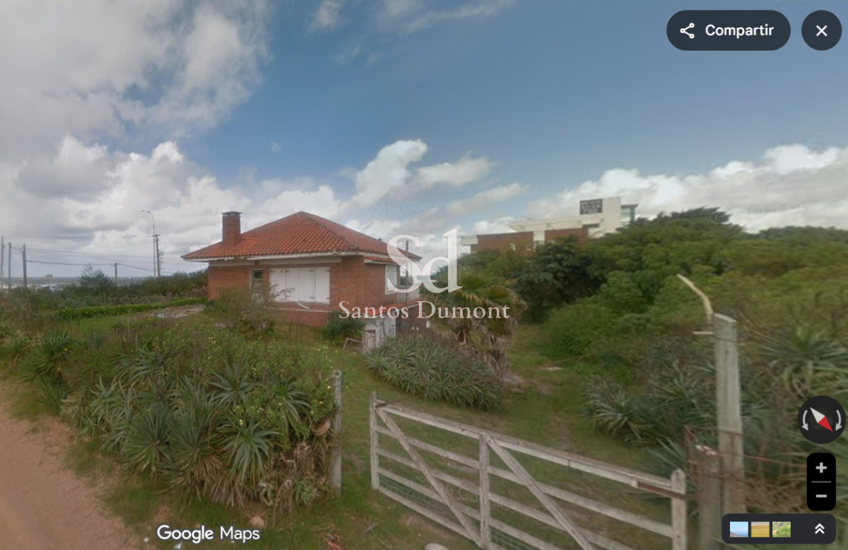 Casa ID.25791 - Venta de Propiedad en Primera Línea Playa Mansa Punta del Este