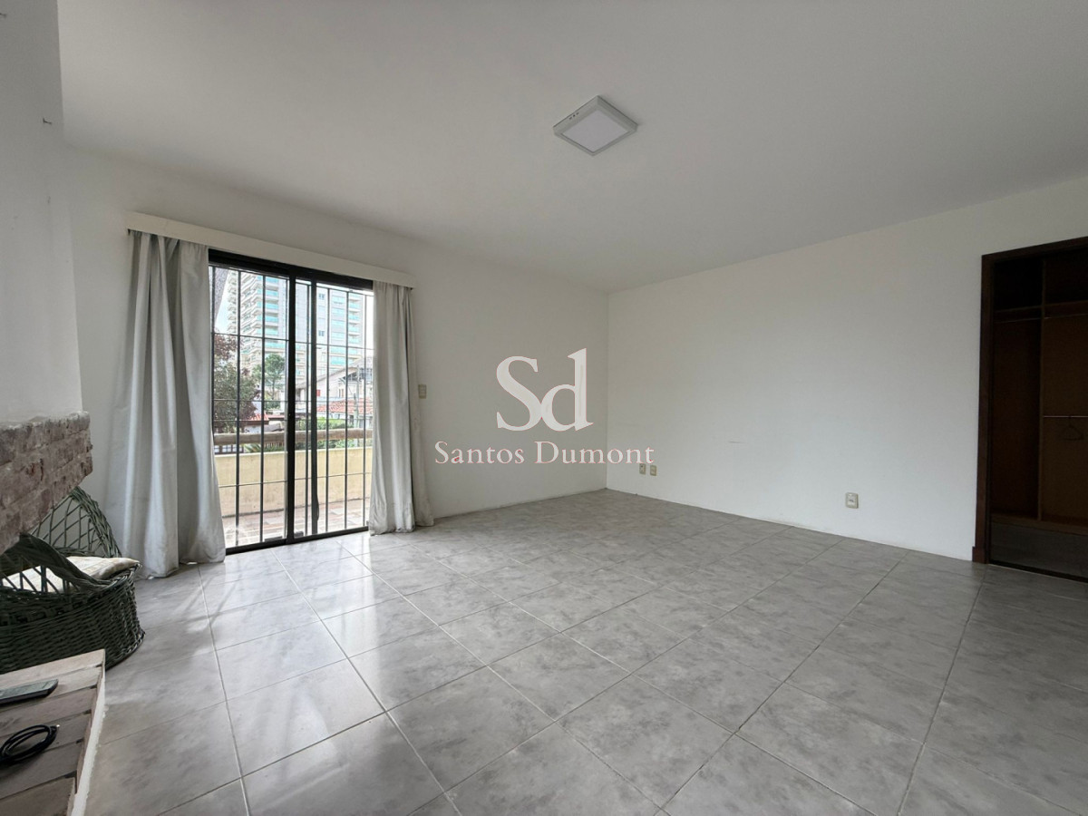 Casa ID.25724 - Casa en venta Playa Mansa, 5 dormitorios