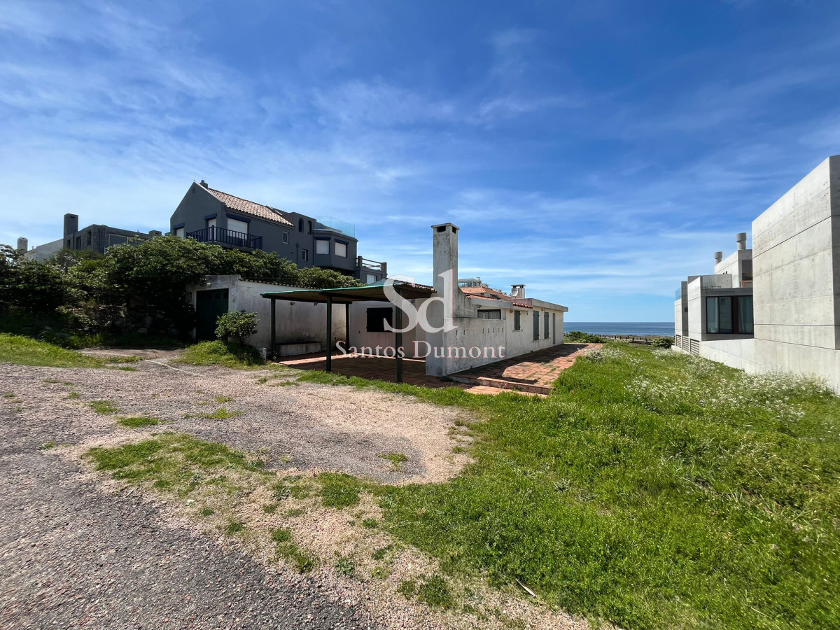 Casa ID.12381 - LA BARRA - LOTE UNICO CON EXCELENTE VISTA AL MAR