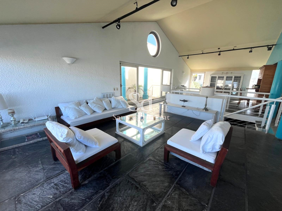 Casa ID.24519 - VENTA - ESPECTACULAR UBICACION
