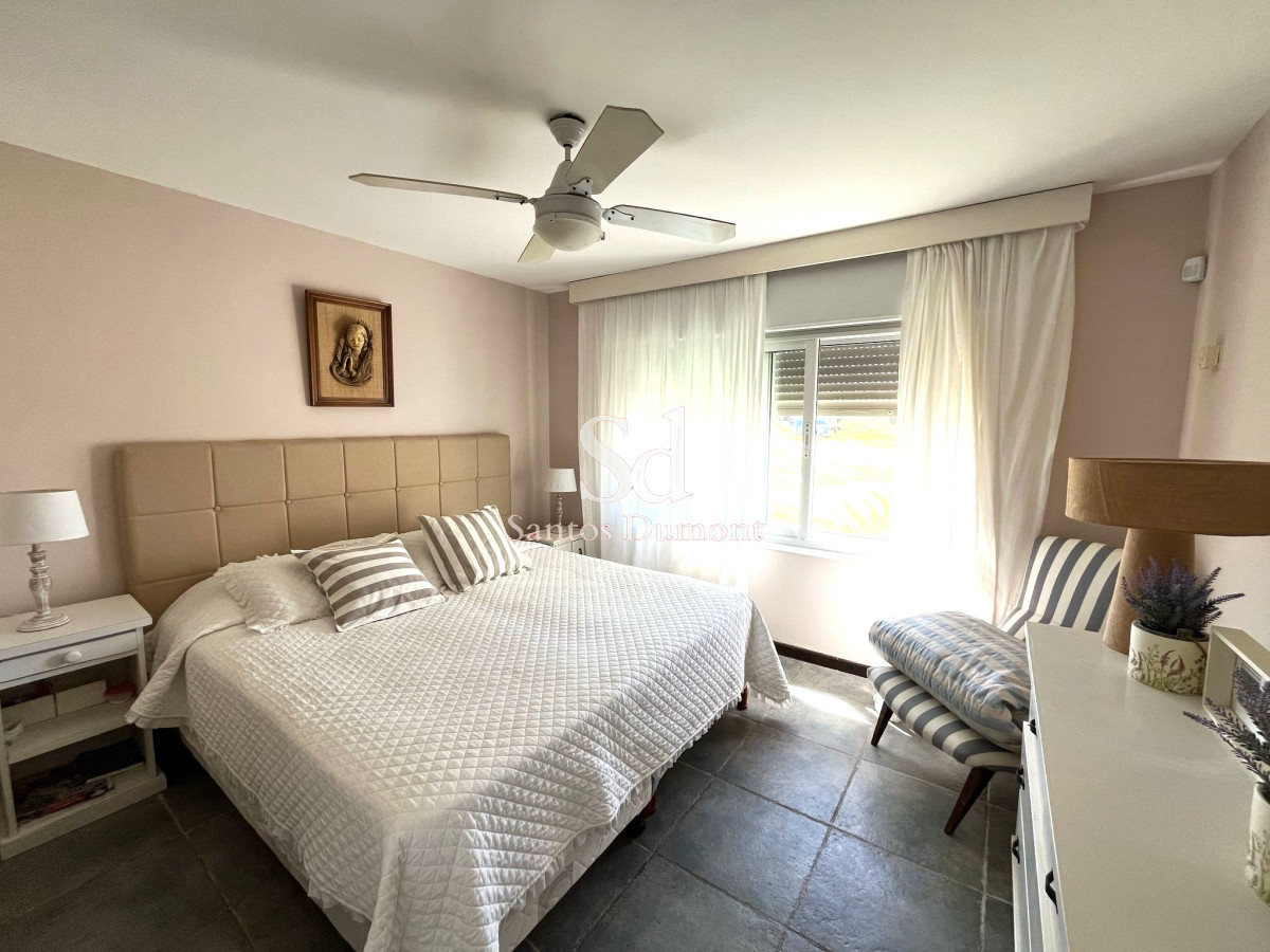 Casa ID.11620 - VENTA - EL CHORRO, A METROS DEL MAR