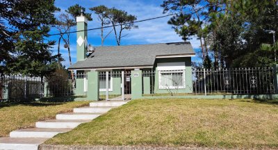 VENTA - CASA EN PINARES