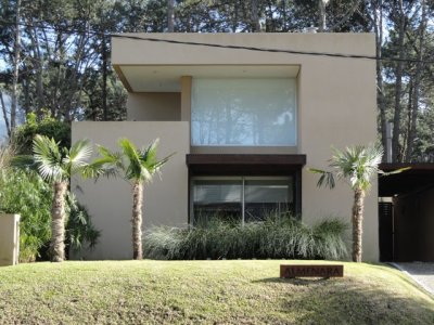 Casa en La Barra, Montoya