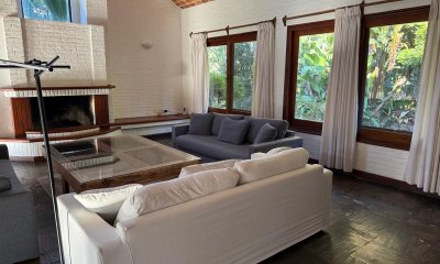 Venta Casa 6 dormitorios El Golf Punta del Este