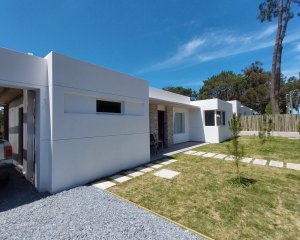 VENTA Y ALQUILER TEMPORAL - LA BARRA