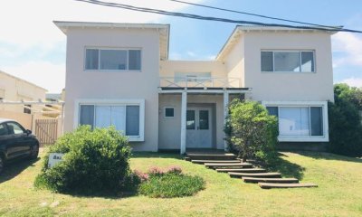 CASA EN VENTA - JOSE IGNACIO