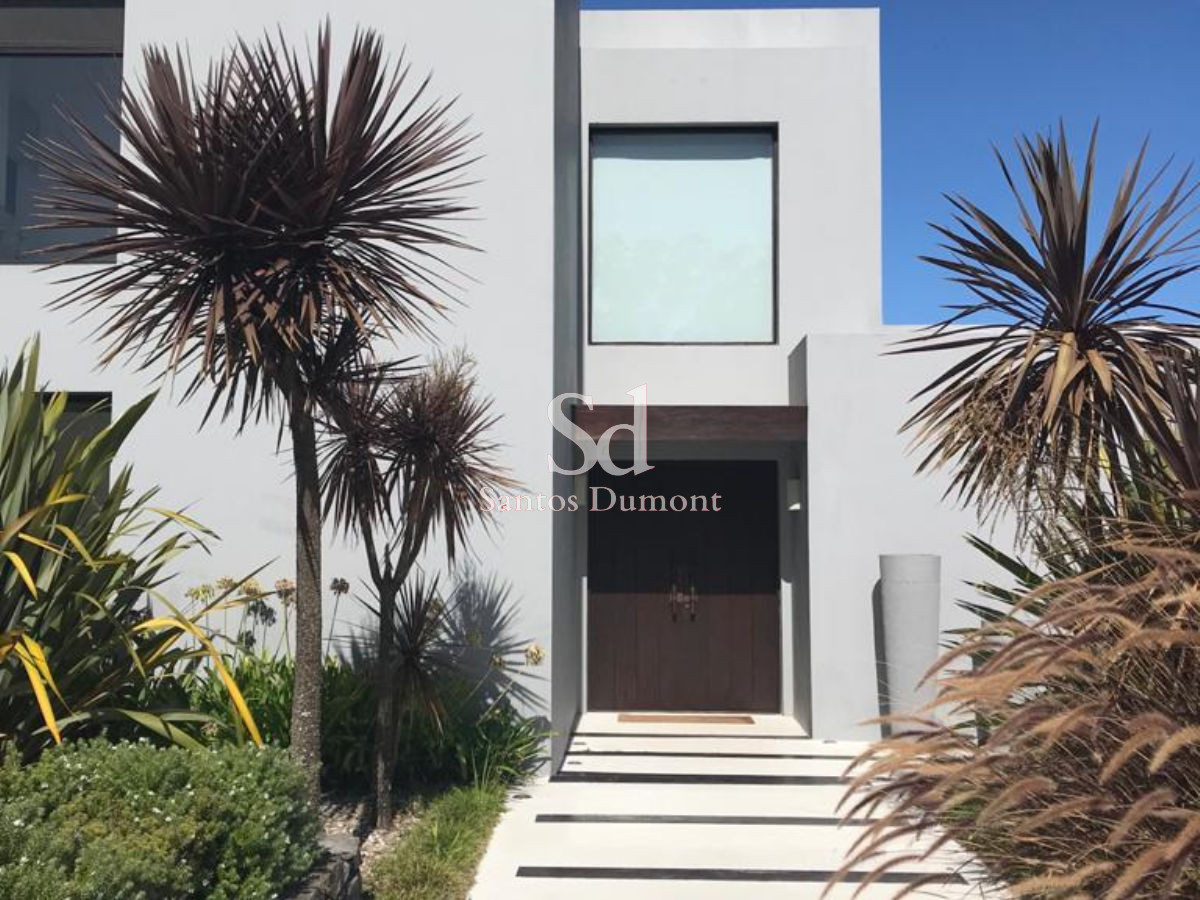 Chacra ID.13372 - Espectacular chacra - 4 Dorms - en venta 