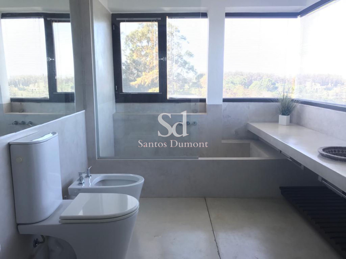 Chacra ID.13372 - Espectacular chacra - 4 Dorms - en venta 