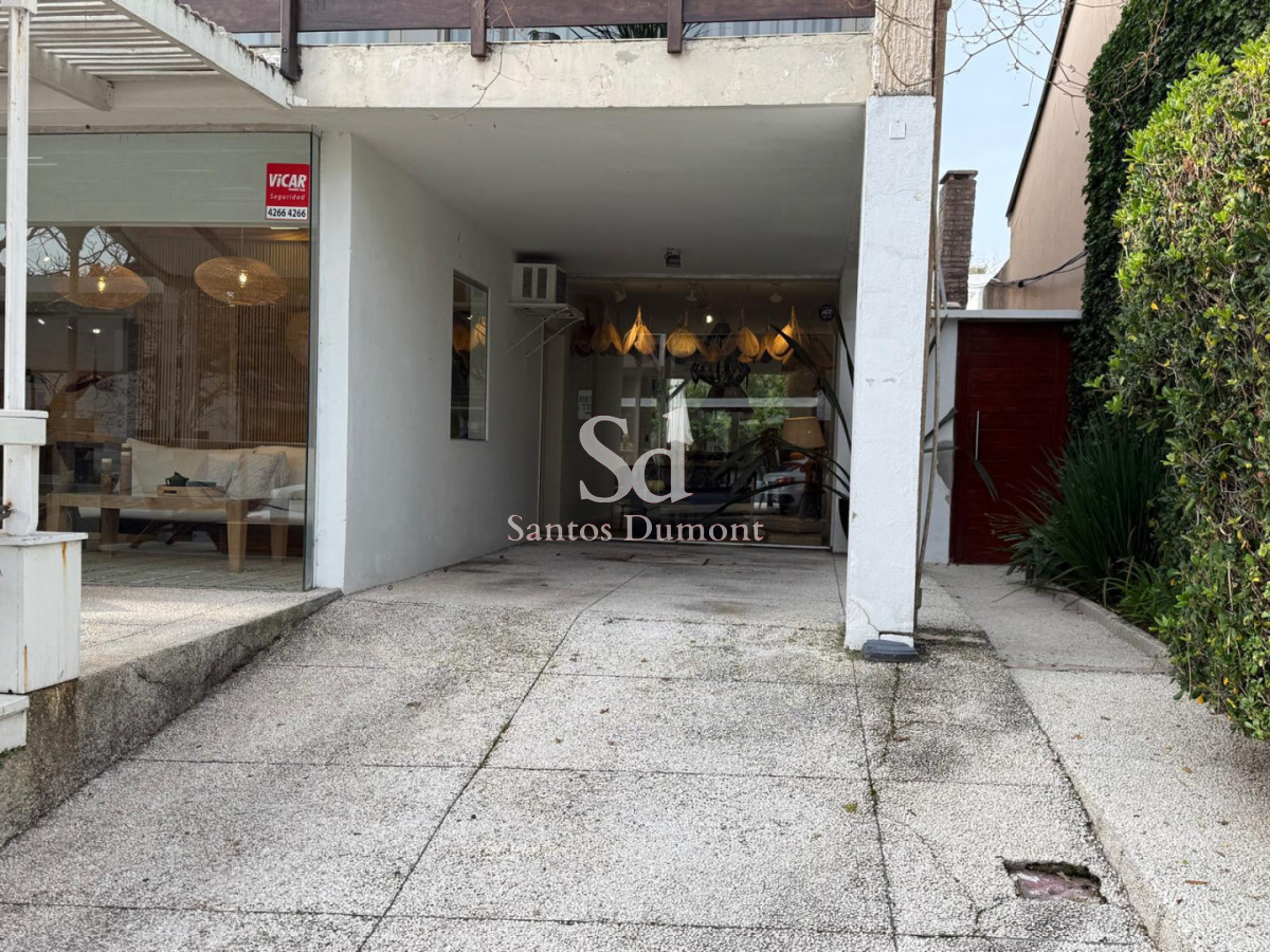 Local Comercial ID.25789 - Local en Venta y en Alquiler, Península Punta del Este