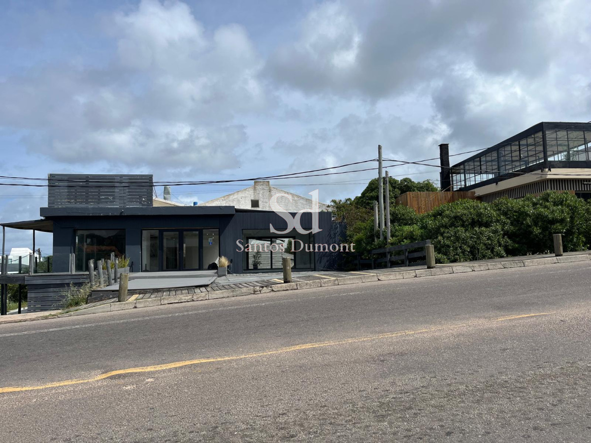 Local Comercial ID.24408 - VENTA - VISTA ESPECTACULAR