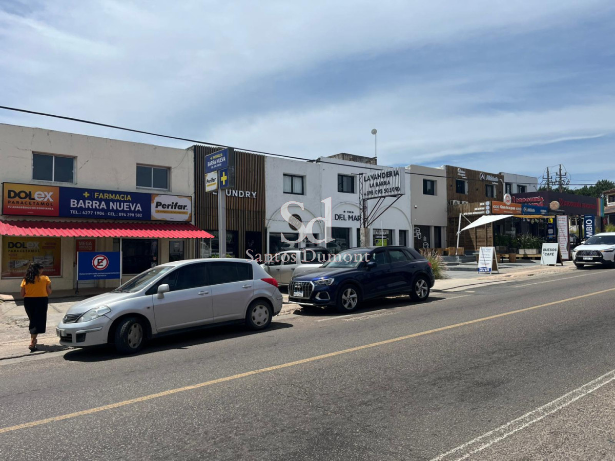 Local Comercial ID.24620 - LOCAL EN LA BARRA - EXCELENTE UBICACION SOBRE RUTA 10