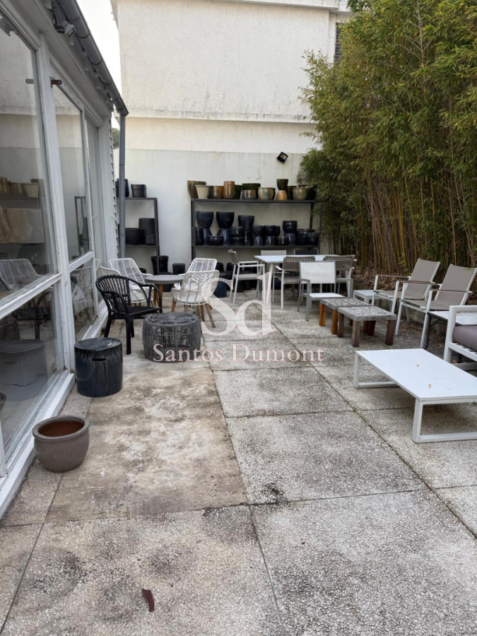 Local Comercial ID.25789 - Local en Venta y en Alquiler, Península Punta del Este