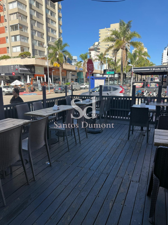 Local Comercial ID.25720 - Venta Local Comercial Punta del Este 