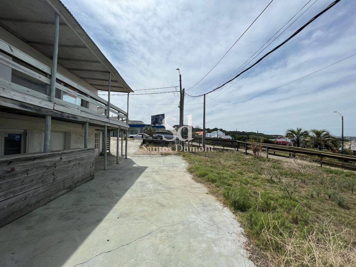 Local Comercial ID.24408 - Local en La Barra, La Barra