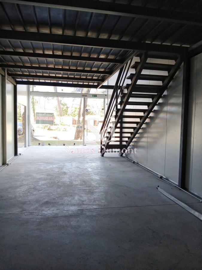 Local Comercial ID.10969 - Local en Punta del Este, Lugano