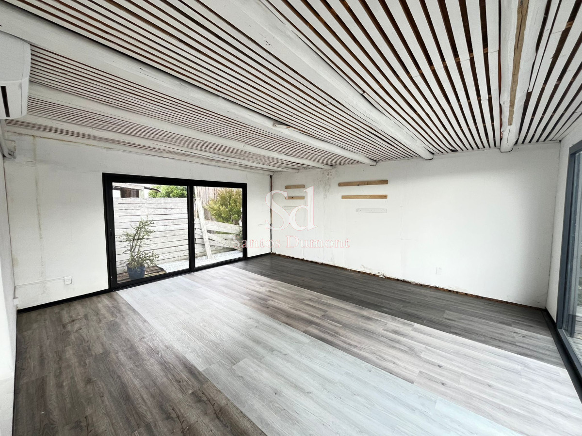 Local Comercial ID.24408 - VENTA - VISTA ESPECTACULAR