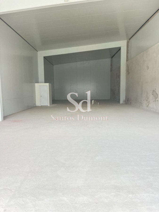 Local Comercial ID.24602 - EXCELENTE UBICACION