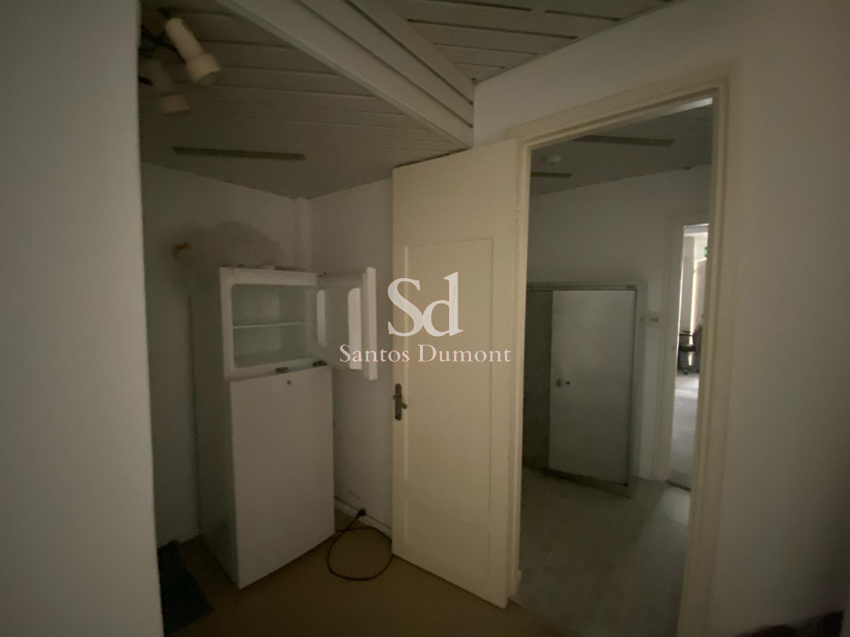 Local Comercial ID.23771 - Local en Punta del Este, Península