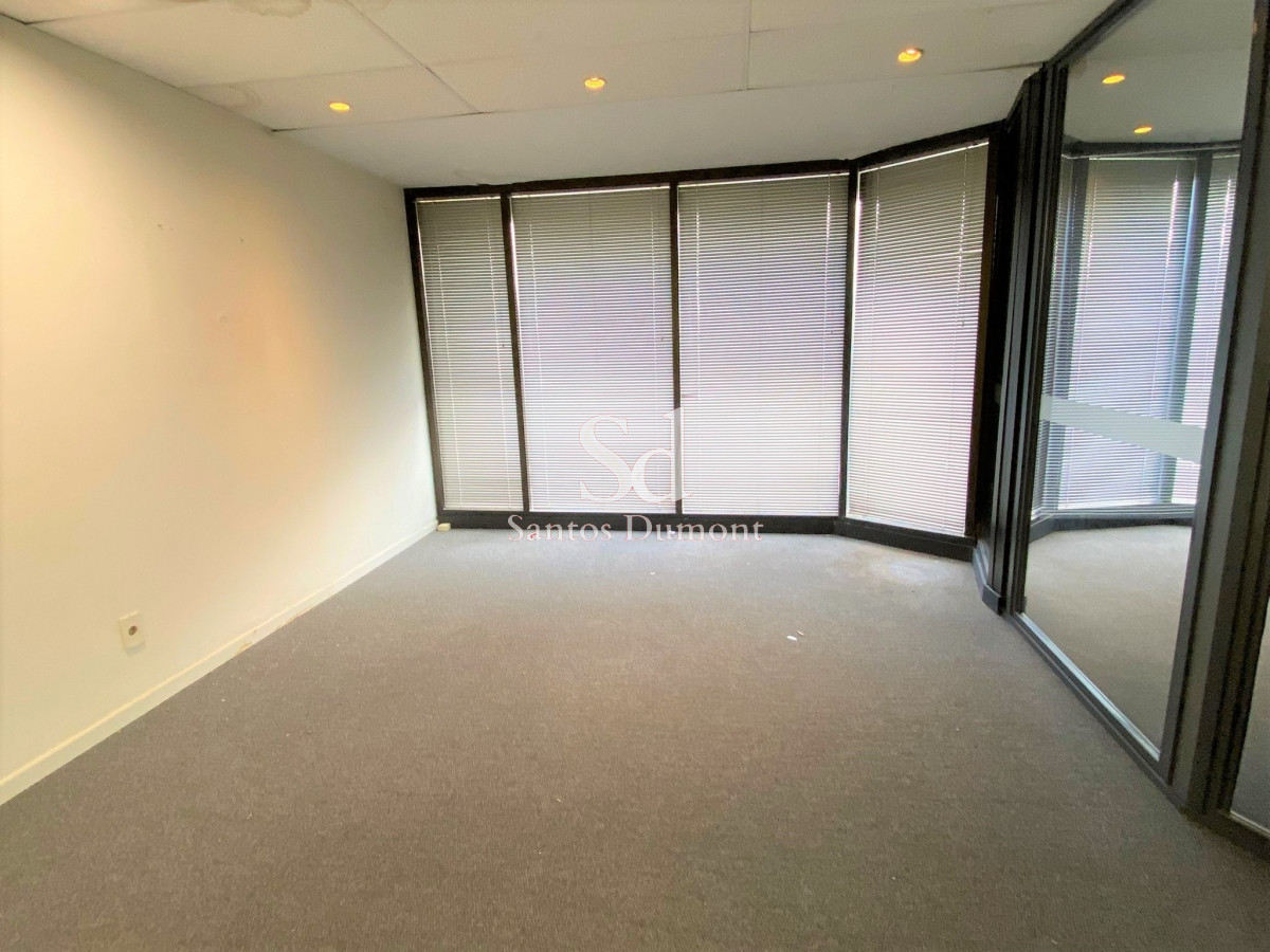 Local Comercial ID.24536 - EXCELENTE UBICACION