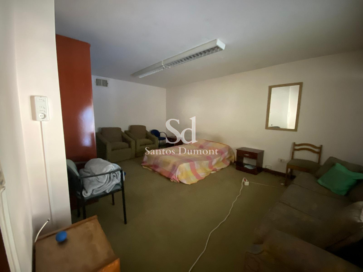 Local Comercial ID.25181 - Local en Punta del Este, Península