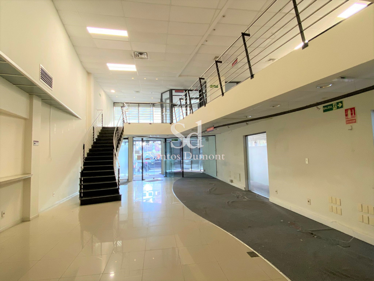 Local Comercial ID.24536 - EXCELENTE UBICACION