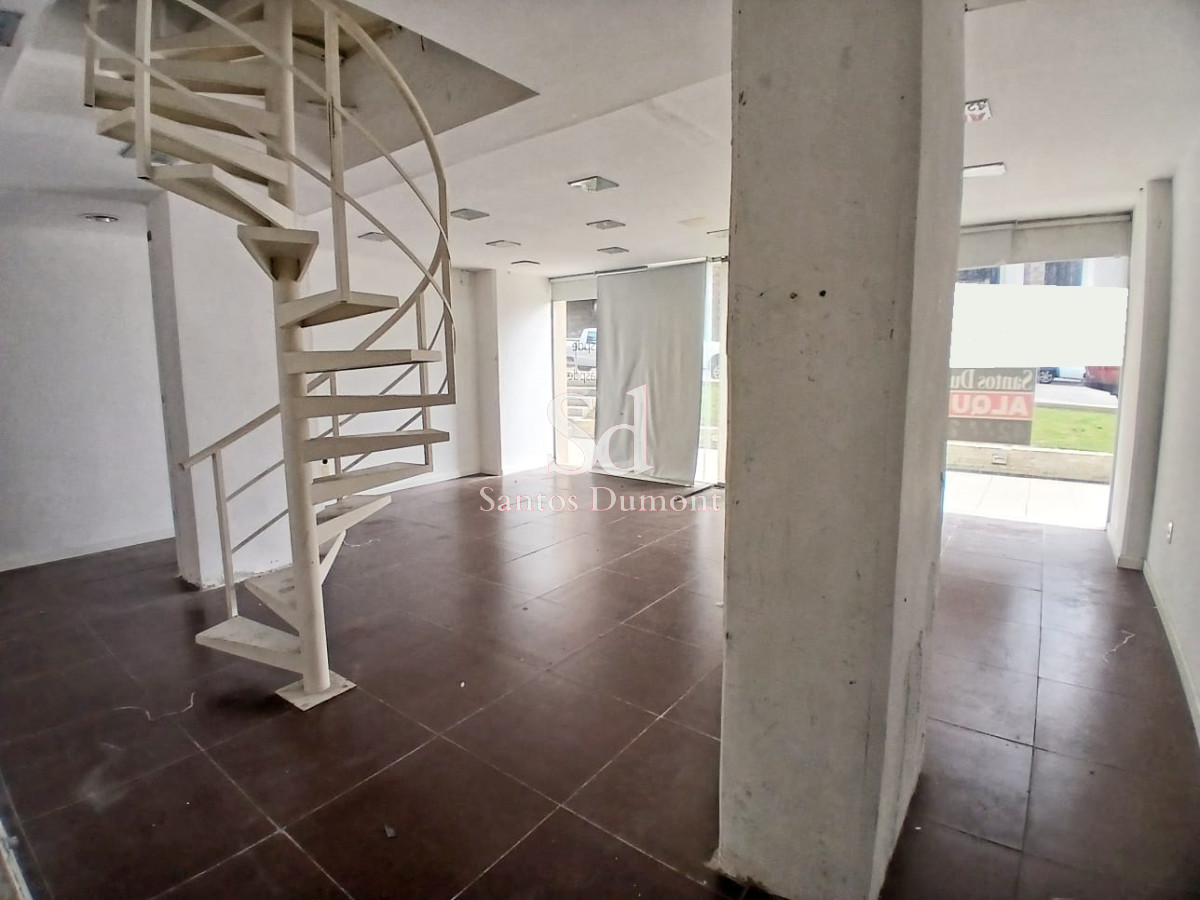 Local Comercial ID.10832 - Local en Punta del Este, Península
