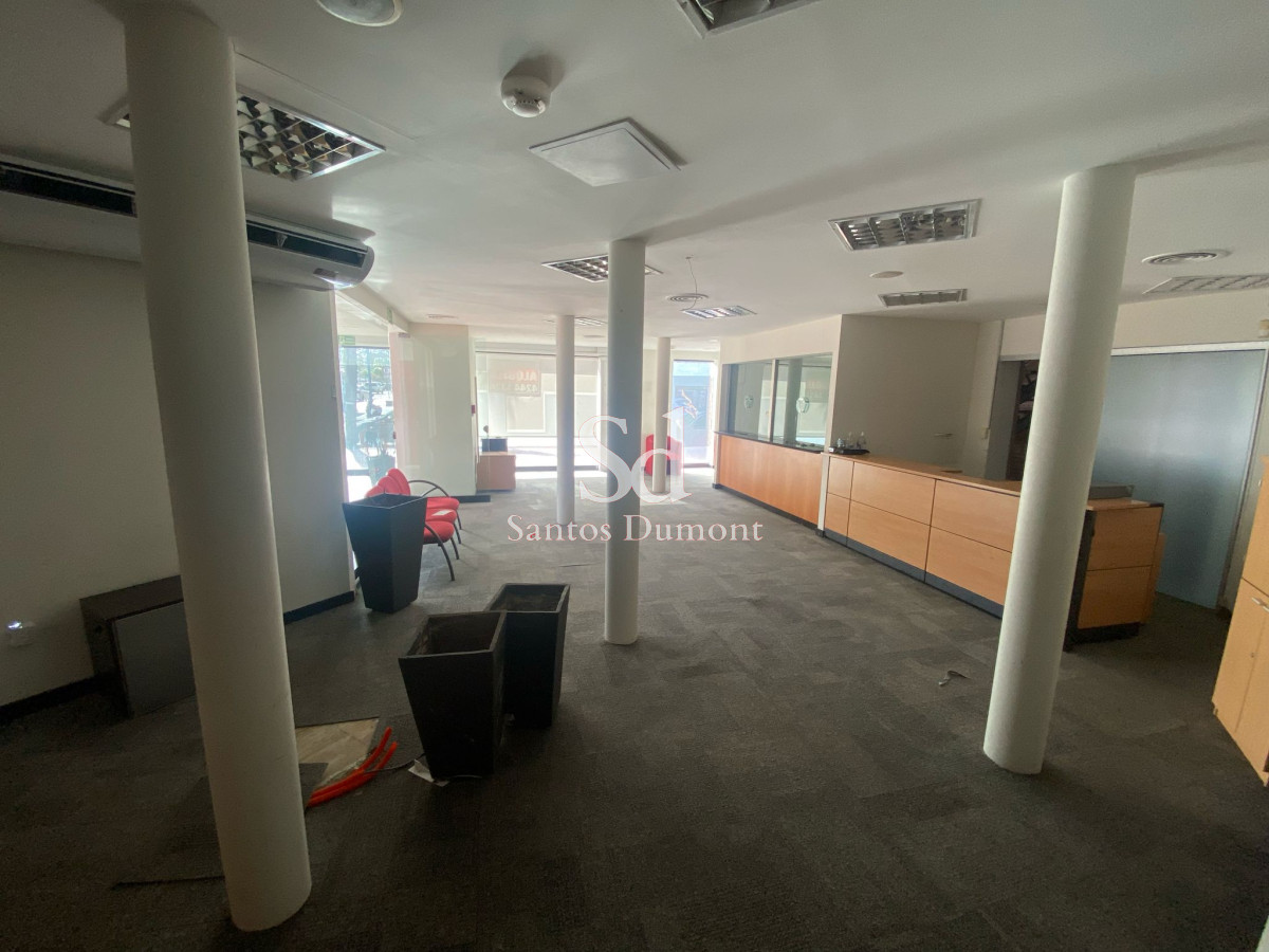Local Comercial ID.23771 - Local en Punta del Este, Península