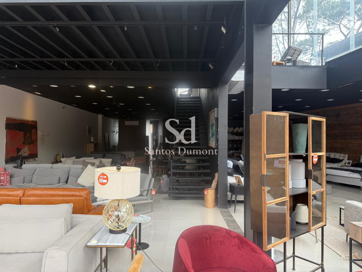 Local Comercial ID.25322 - Local en Punta del Este, Marly