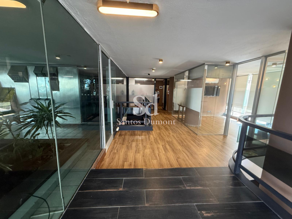 Local Comercial ID.25621 - Venta Local Comercial Punta del Este