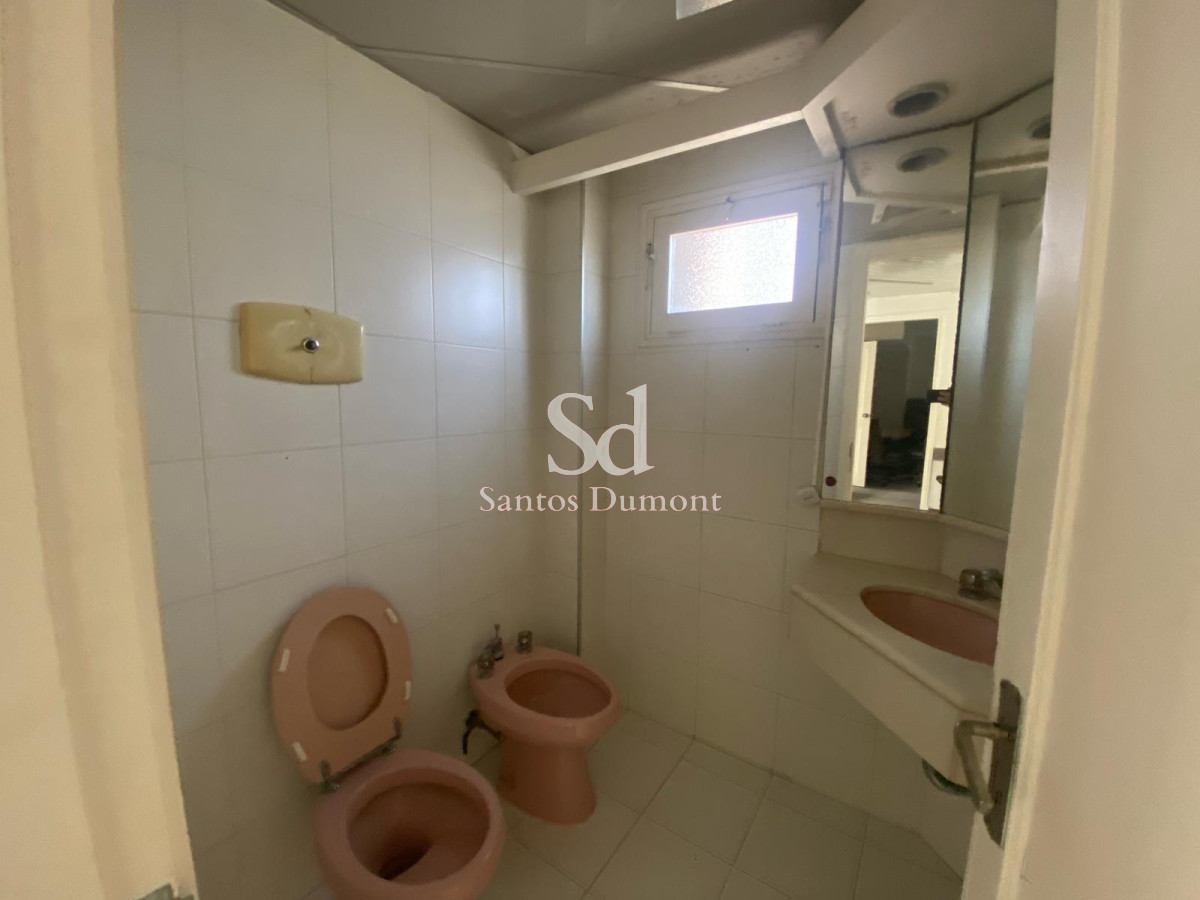 Local Comercial ID.23771 - Local en Punta del Este, Península