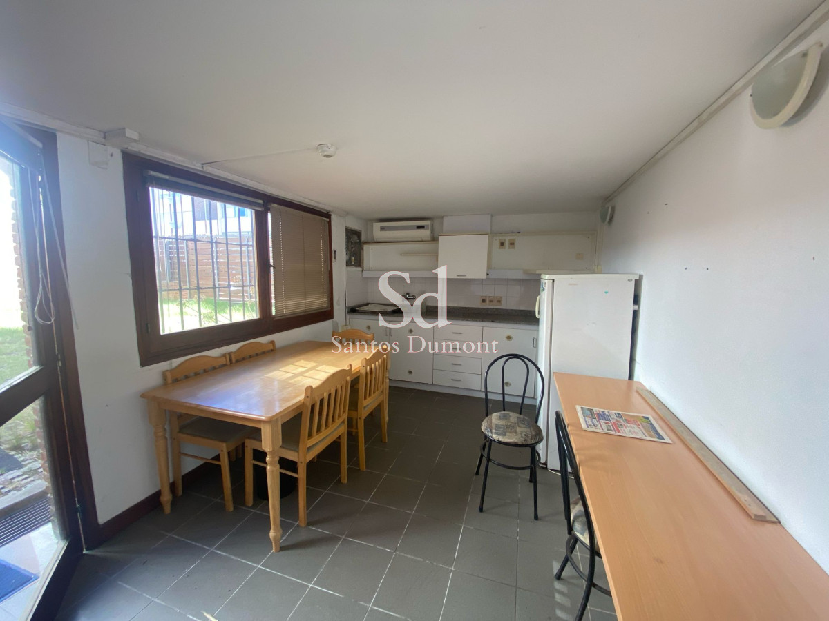 Local Comercial ID.23771 - Local en Punta del Este, Península