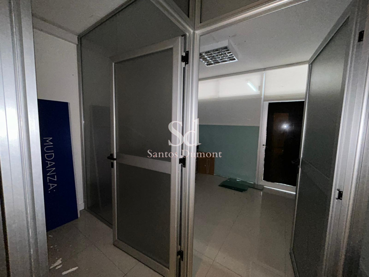 Local Comercial ID.25776 - Local en venta sobre Av. Gorlero
