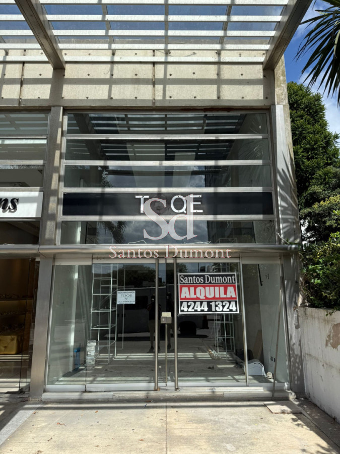 Local Comercial ID.25624 - Alquiler de Local en calle 20, Punta del Este