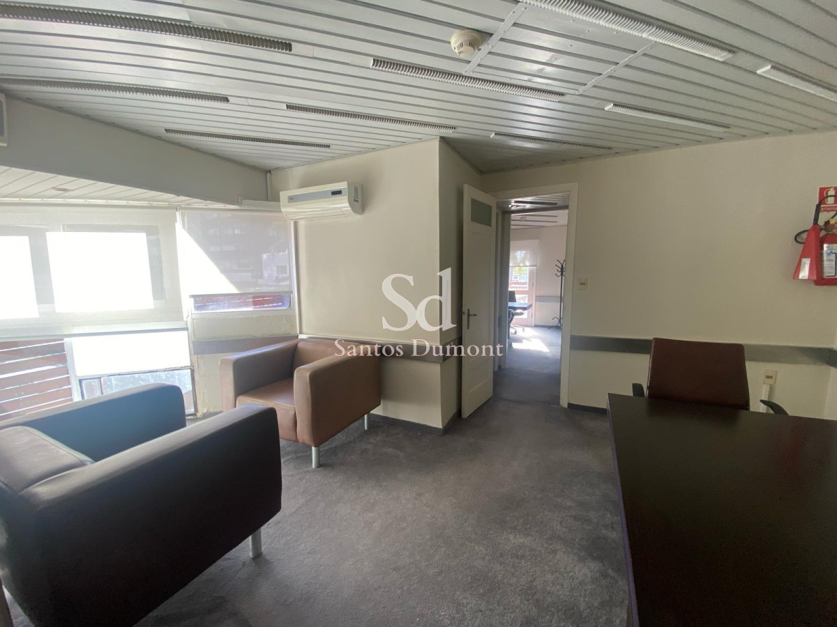 Local Comercial ID.23771 - Local en Punta del Este, Península