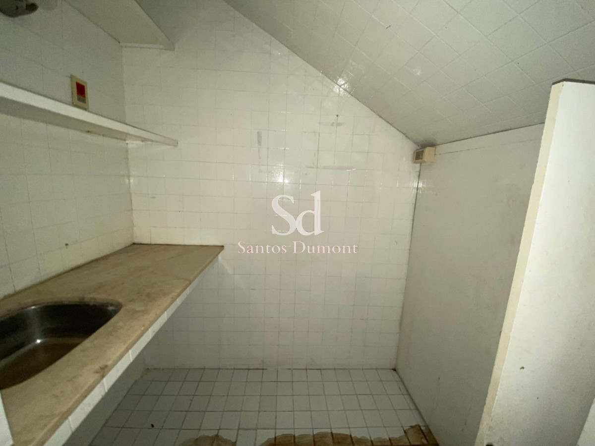 Local Comercial ID.25181 - Local en Punta del Este, Península